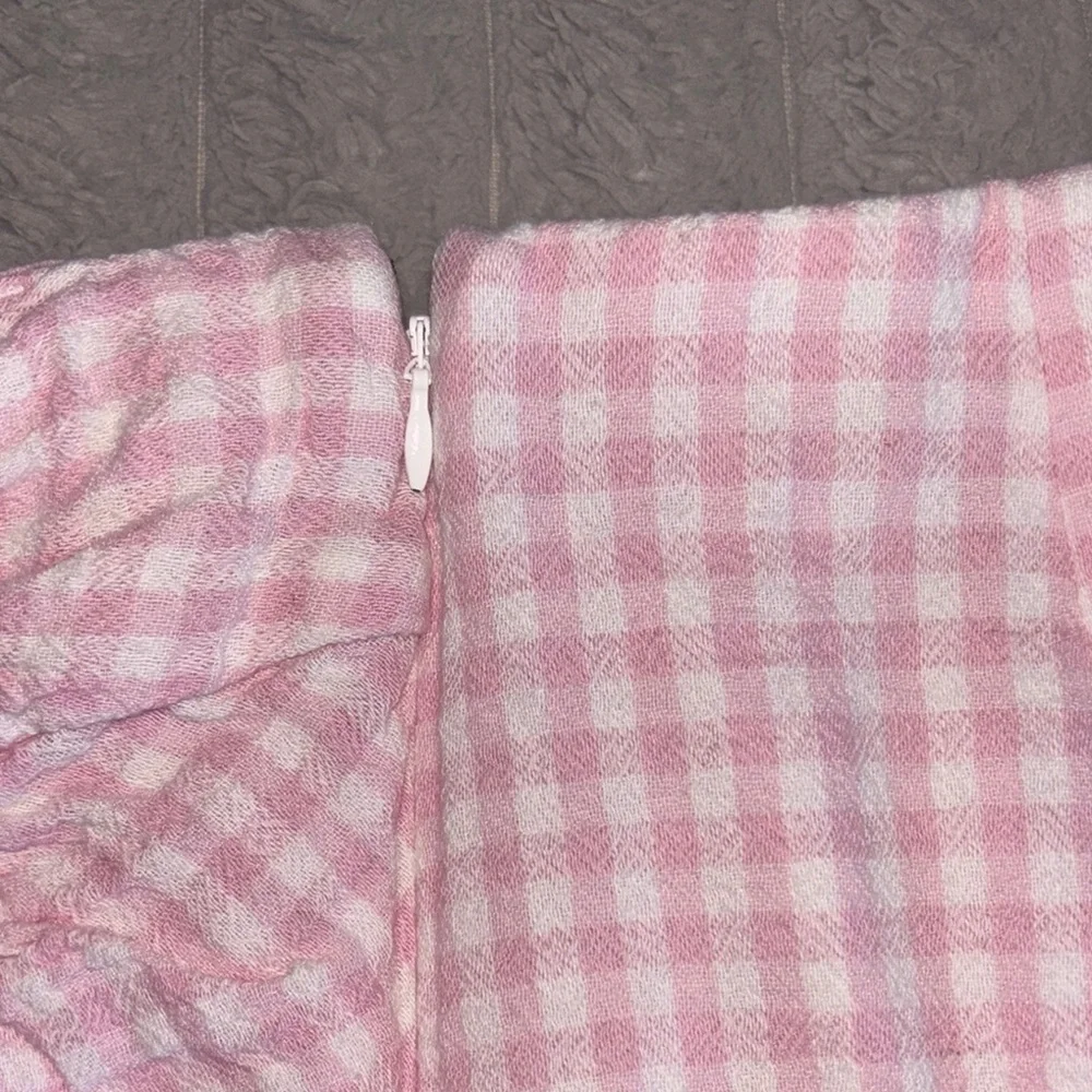 Hollister  Ultra High Rise Pink Gingham Tie-Front Women's Skirt Size M🌸 - Picture 3 of 4